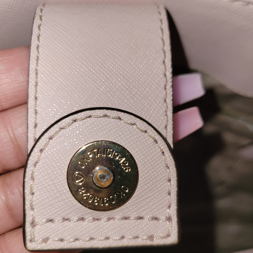 Michael Kors Blush Tote with Gold Accents - Picture 7 of 10